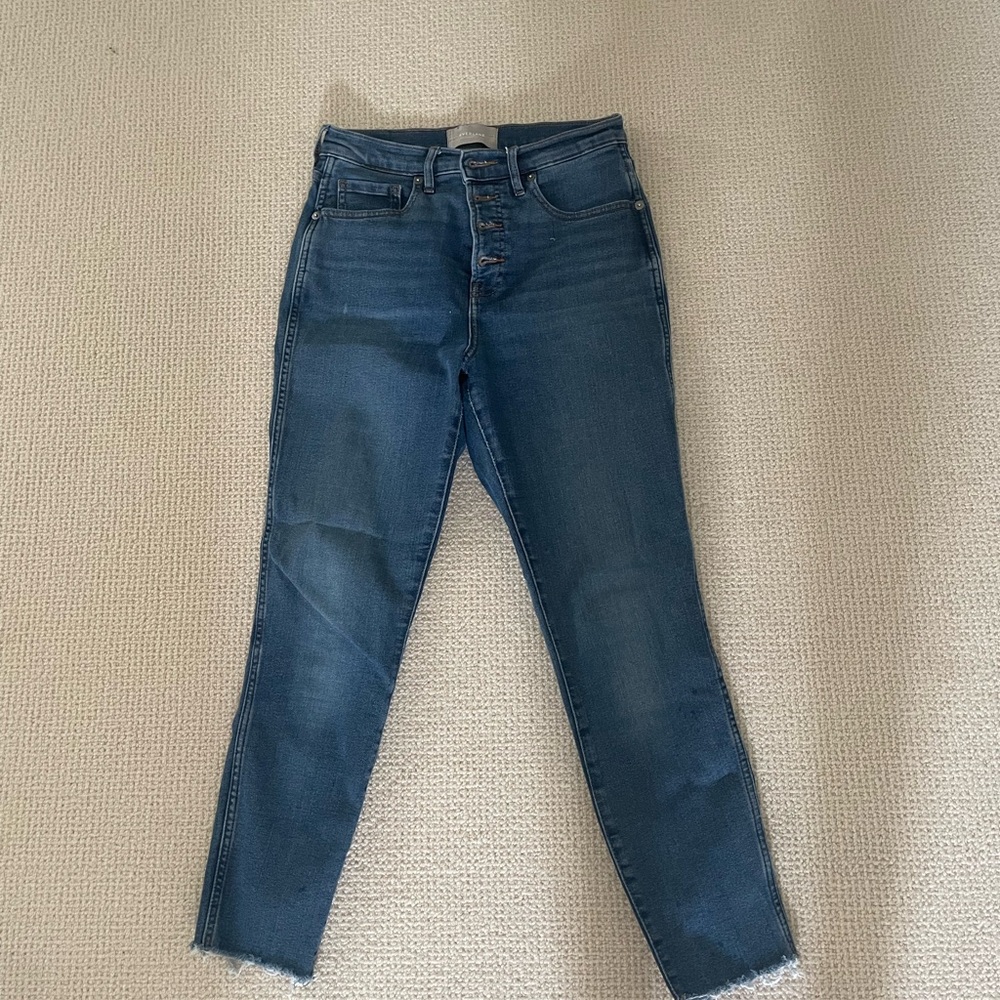 Everlane Skinny Frayed Ankle Blue Jeans